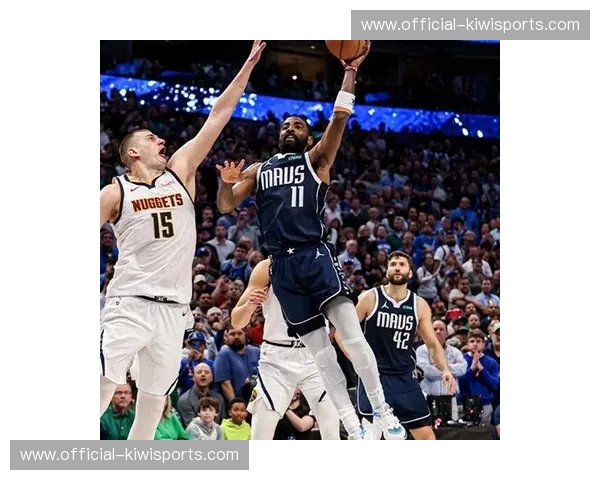 独行侠大胜活塞 东契奇欧文联手贡献华丽进攻表演 独行侠大胜活塞 东契奇欧文联手贡献华丽进攻表演