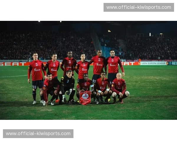 巴黎圣日耳曼客场三球完胜里尔 二月联赛火力全开领跑积分榜