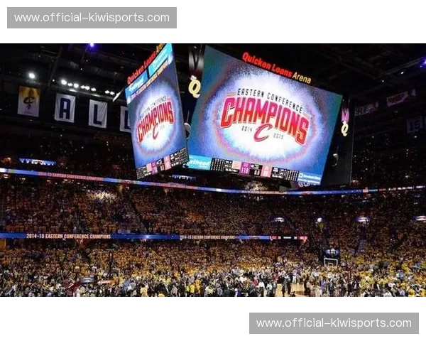 亚历山大场均31.8分领跑MVP榜 雷霆战绩联盟第一 亚历山大场均31.8分领跑MVP榜 雷霆战绩联盟第一