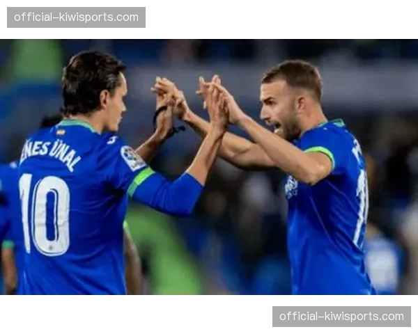 贝蒂斯对阵赫塔费边路传中无效，密集防守破解战术